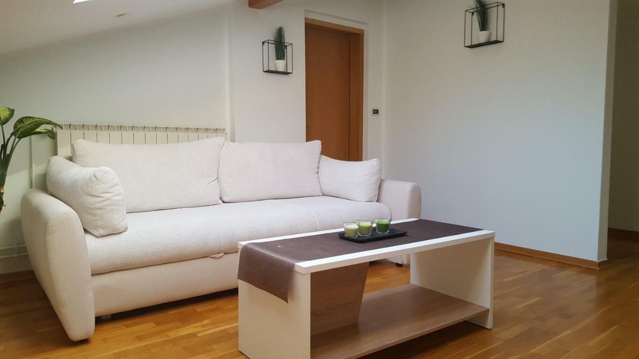 Apartment Sani Capodistria Esterno foto